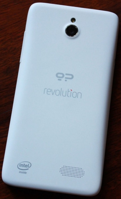Живые фотографии смартфона Geeksphone Revolution с возможностью выбора операционной системы-2