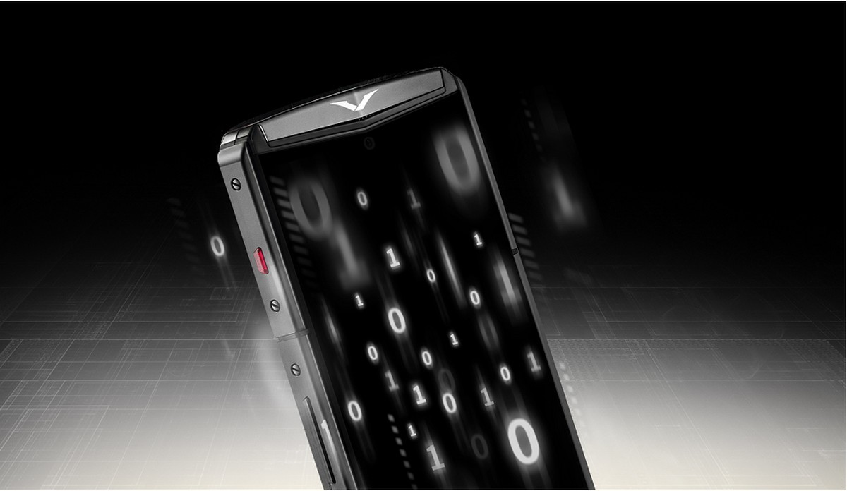 Limited edition Vertu Agent Q - gsmarena_005 (1)