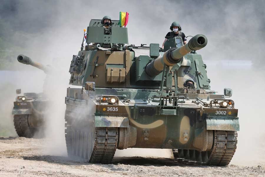 India signs contract for production of K9 Vajra-T self-propelled howitzers