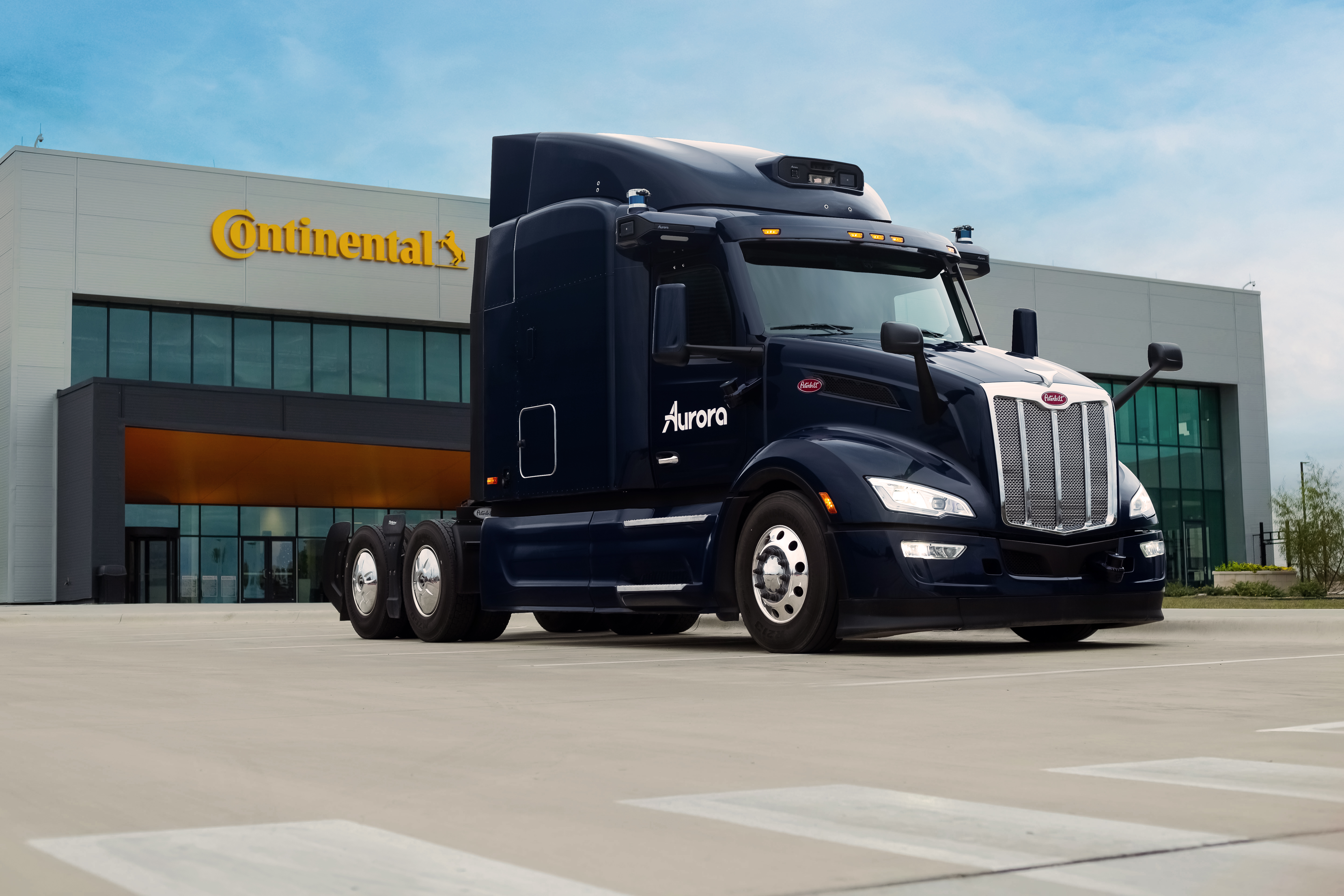 Aurora a finalisé la conception de ses camions robots. La production en série débutera en 2027