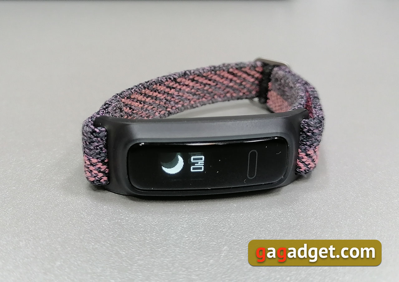 Огляд Huawei Band 4e: гарний трекер для бігу та баскетболу-12