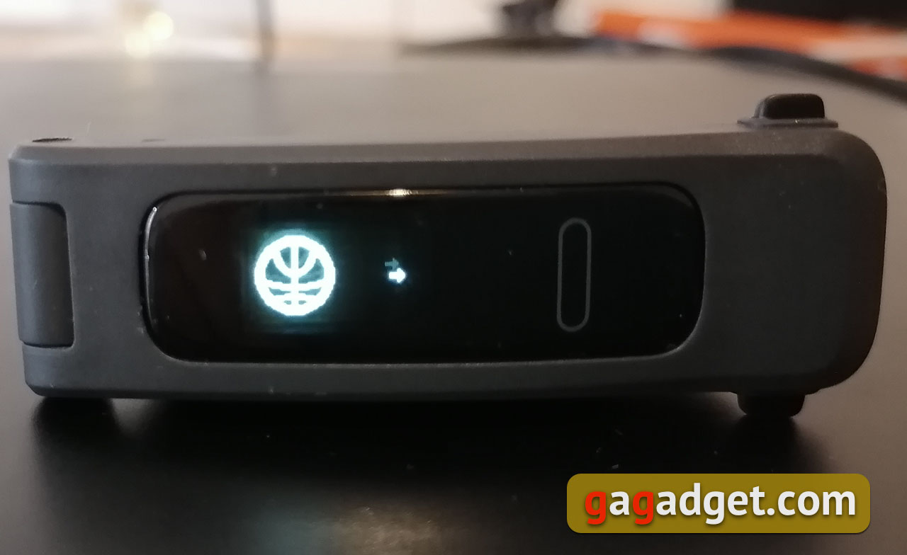 Огляд Huawei Band 4e: гарний трекер для бігу та баскетболу-28