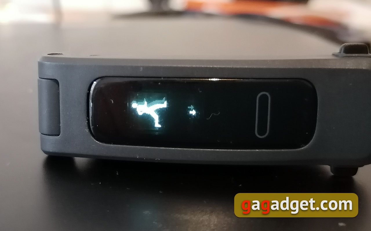 Огляд Huawei Band 4e: гарний трекер для бігу та баскетболу-29