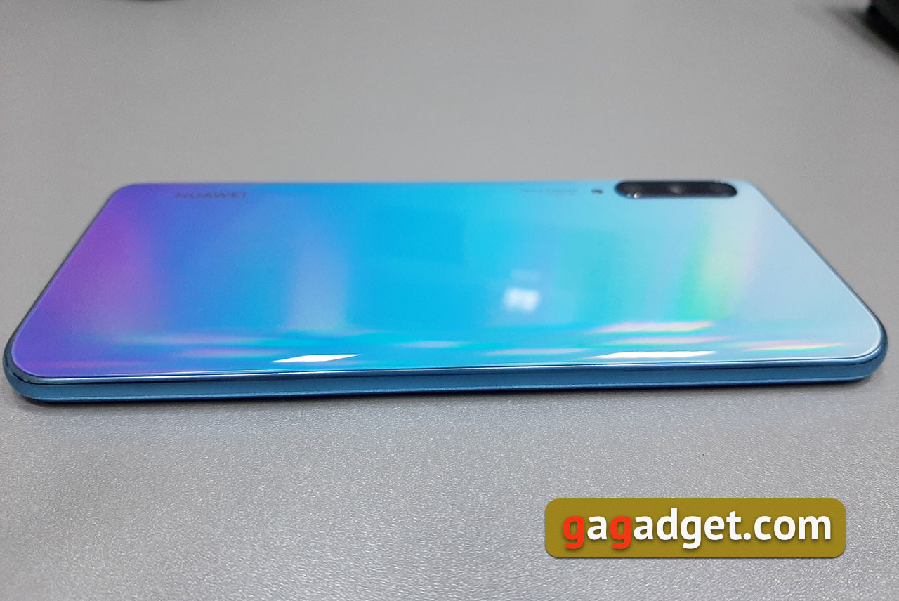 Обзор Huawei P Smart Pro (2019): памяти много не бывает-10