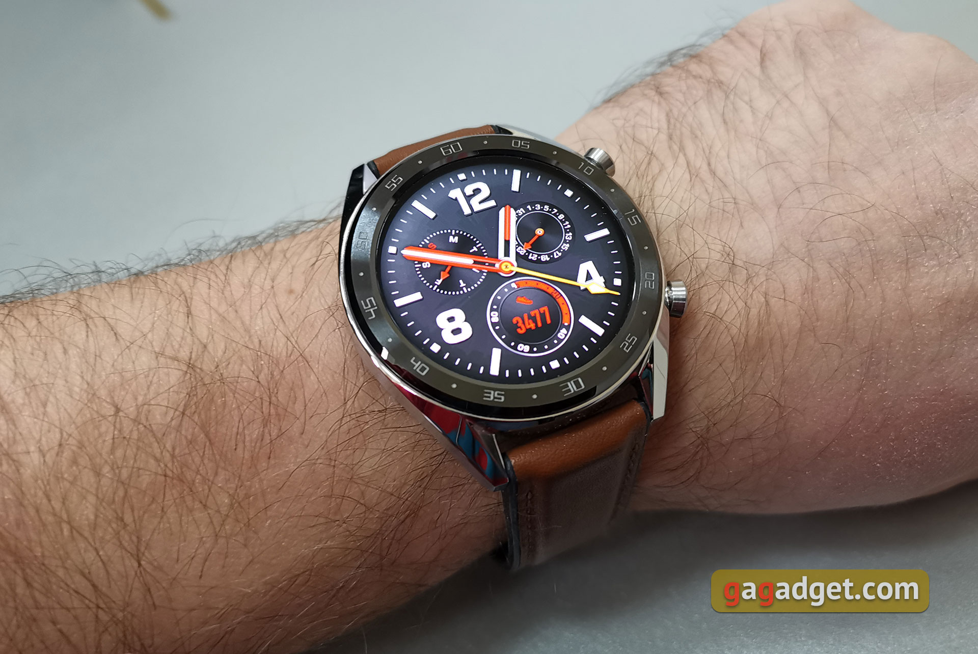 Умные часы huawei watch gt 2 classic 42мм морозный белый обзор