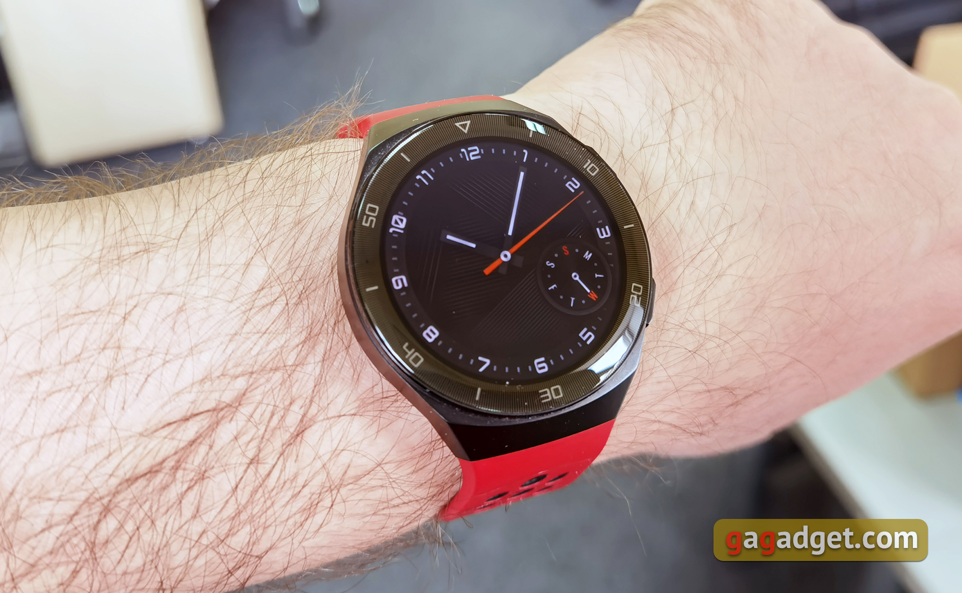 Обзор Huawei Watch GT 2e: стильные спортивные часы с отличной автономностью-17
