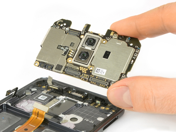 iFixit Huawei Mate 10 Pro 1.jpg