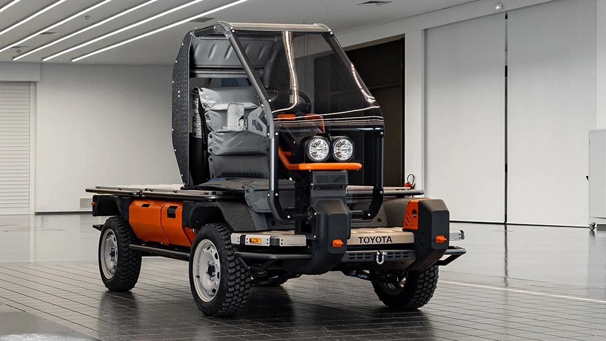 Toyota IMV Origin Image 01