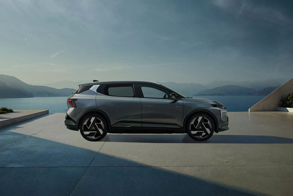 Mitsubishi Eclipse Cross Electric Crossover Back