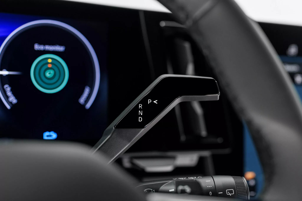 Mitsubishi Eclipse Cross Dashboard