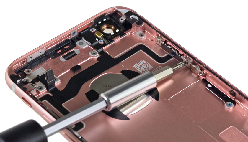 iFixit вскрыли iPhone 6s и сравнили с предыдущей моделью-18