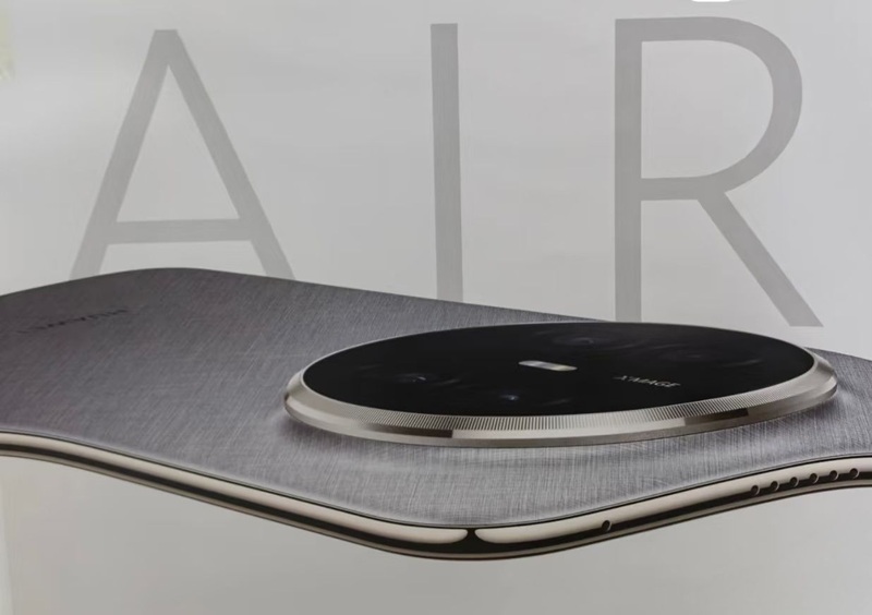 Image of the ultra-thin Huawei Mate 70 Air smartphone
