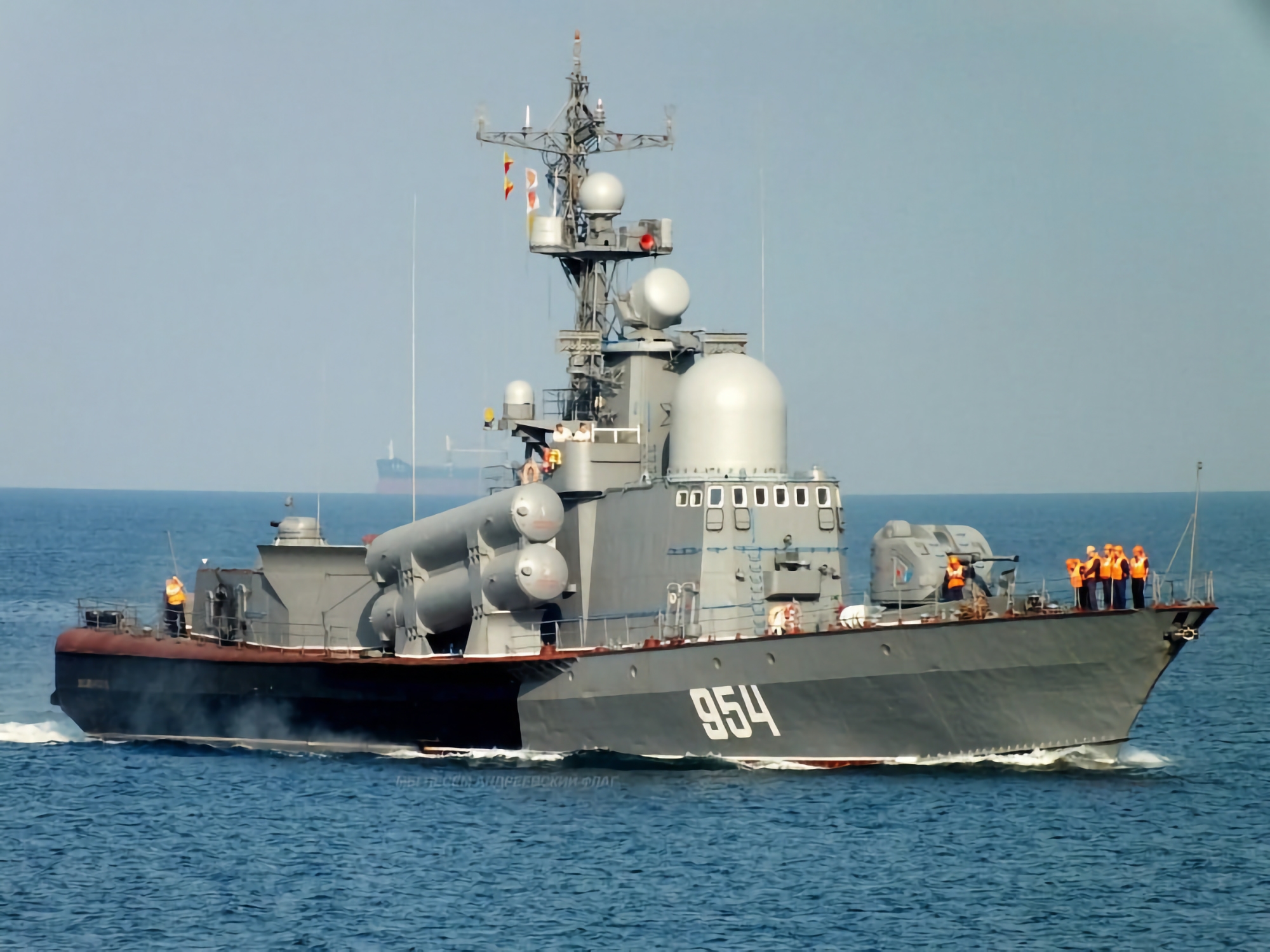 Les services de renseignement ukrainiens ont détruit, à l'aide d'un drone maritime, le navire lance-missiles Ivanovets de la flotte russe de la mer Noire, d'une valeur de 60 à 70 millions de dollars.