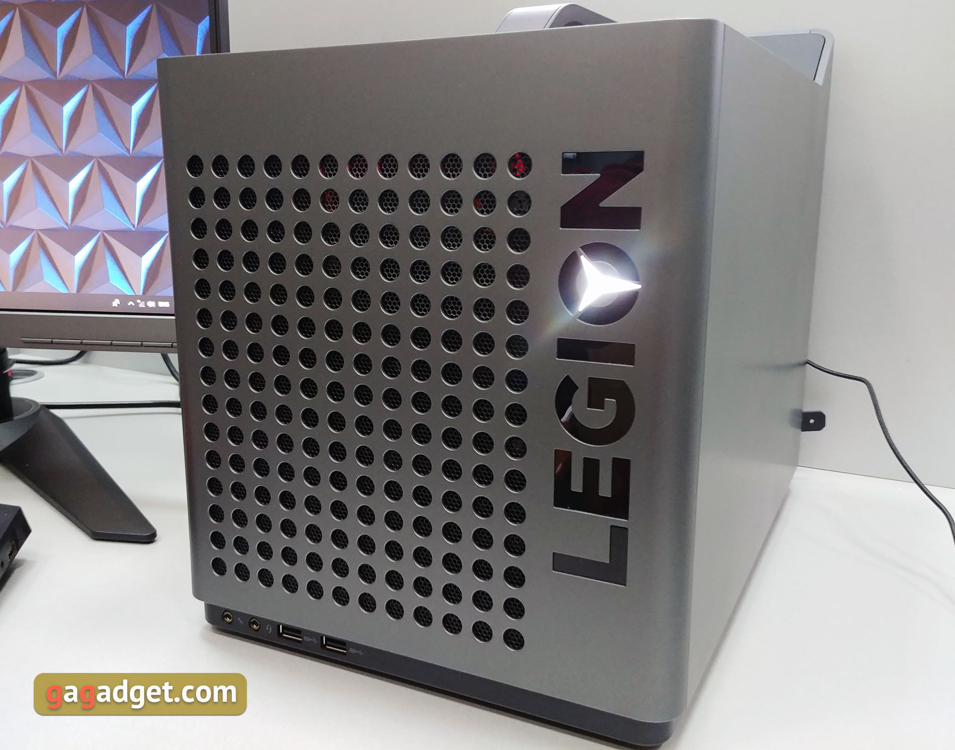 Обзор Lenovo Legion C730 Cube: геймерский компьютер в необычном формате-5