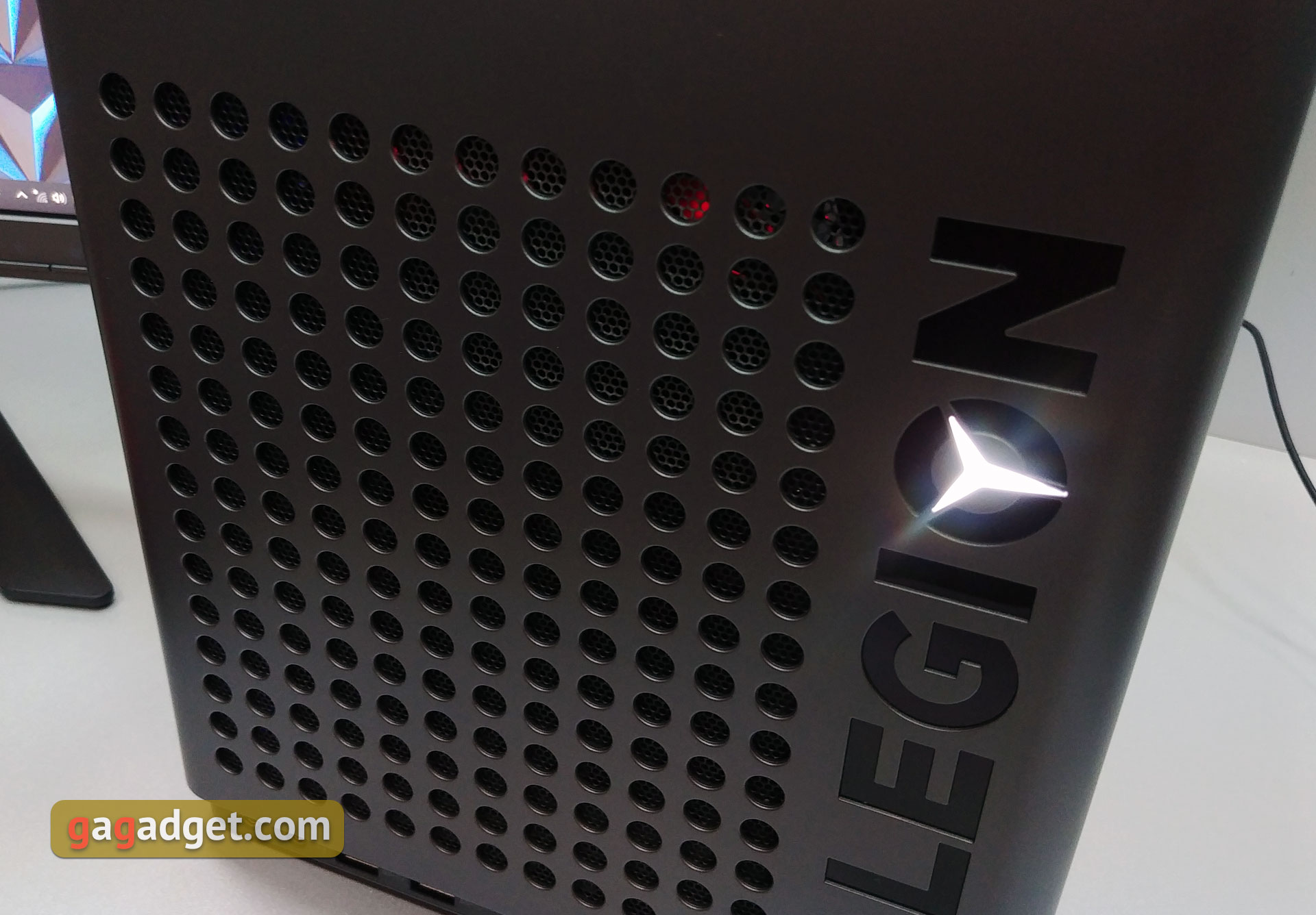 Огляд Lenovo Legion C730 Cube: геймерський комп'ютер в незвичайному форматі-15