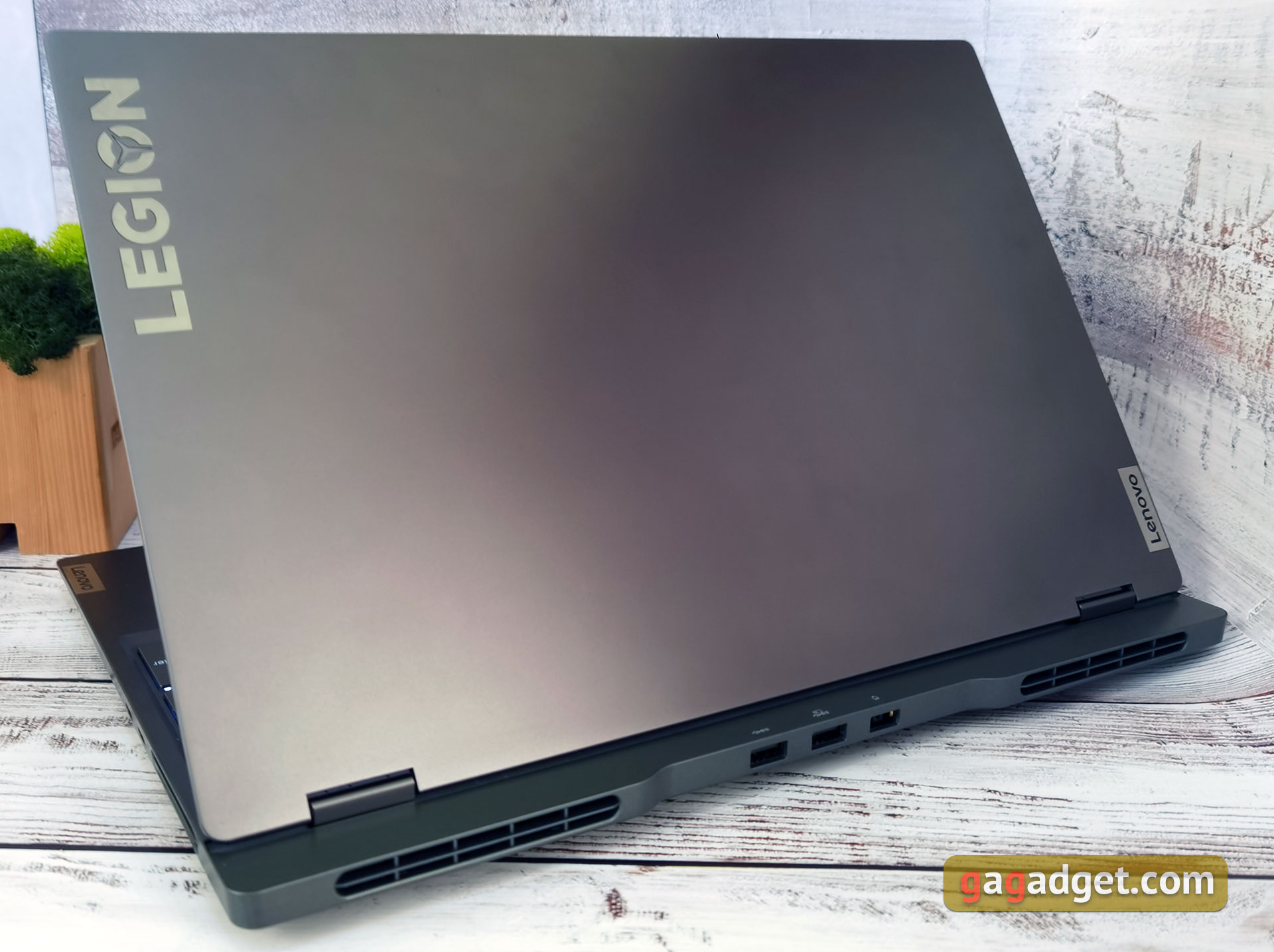 Lenovo Legion Slim 7 review (15ACH6 with AMD - all-around ultraportable)