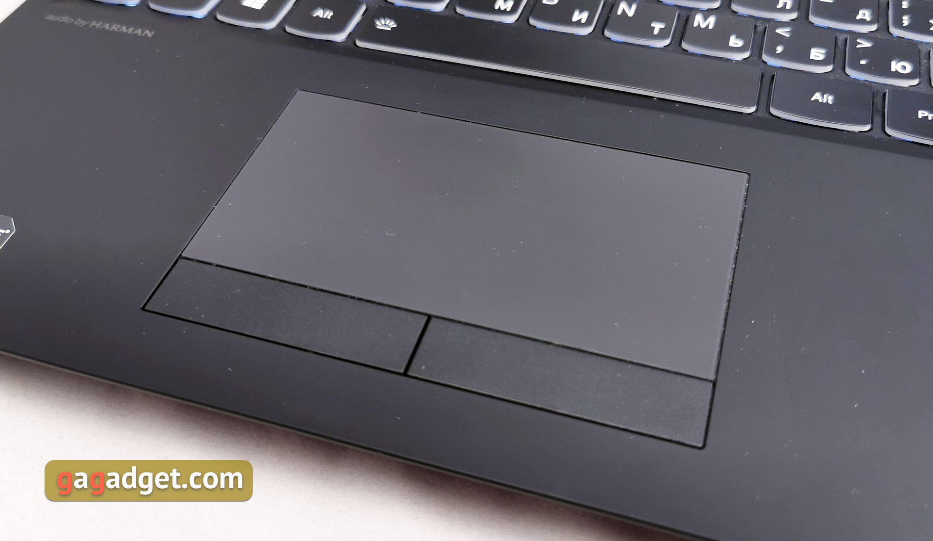 Огляд Lenovo Legion Y530: ігровий ноутбук із суворим дизайном-24