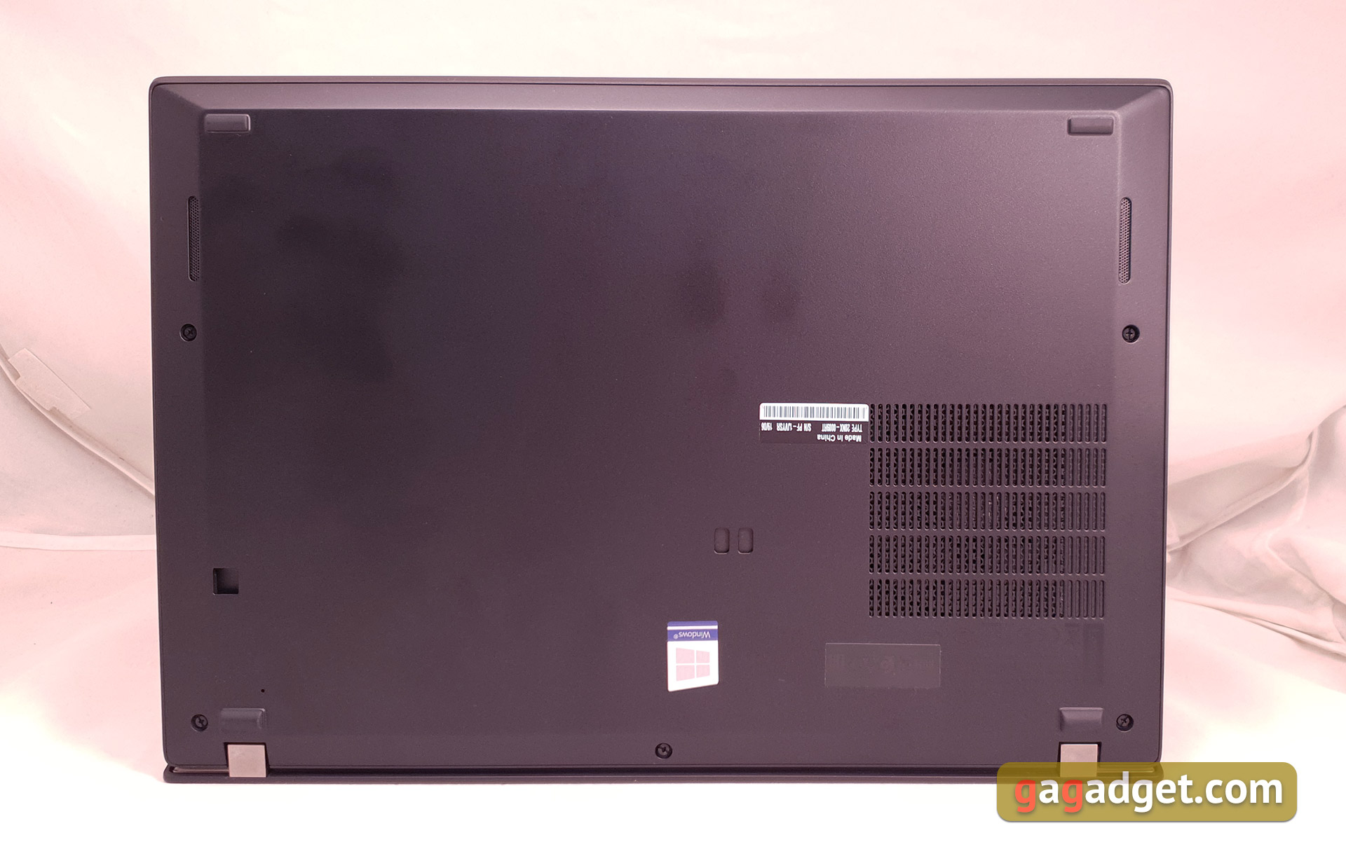 Recenzja Notebooka Lenovo ThinkPad T490s: szczery pracownik-13