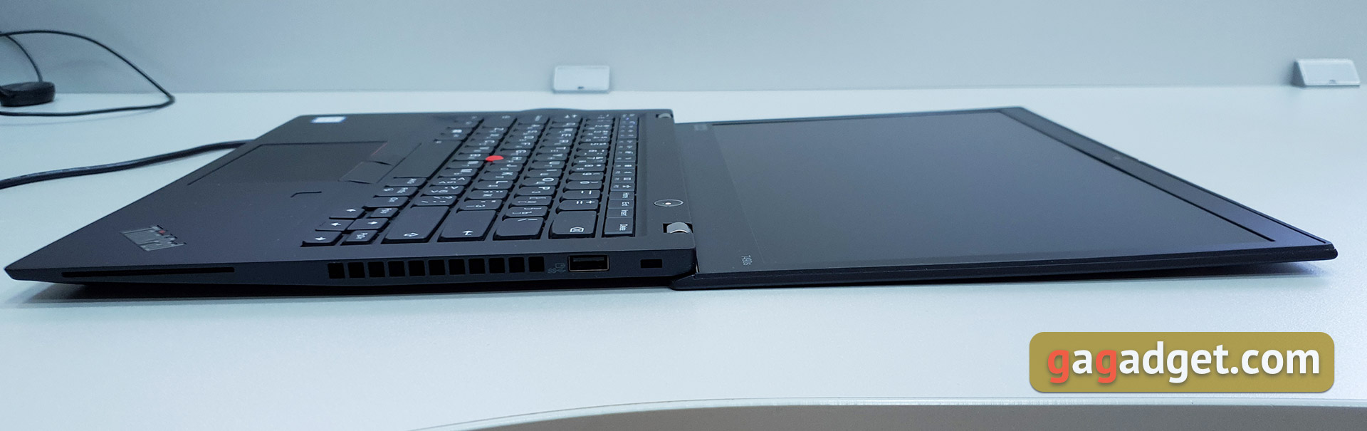Огляд ноутбука Lenovo ThinkPad T490s: старанний працівник-18