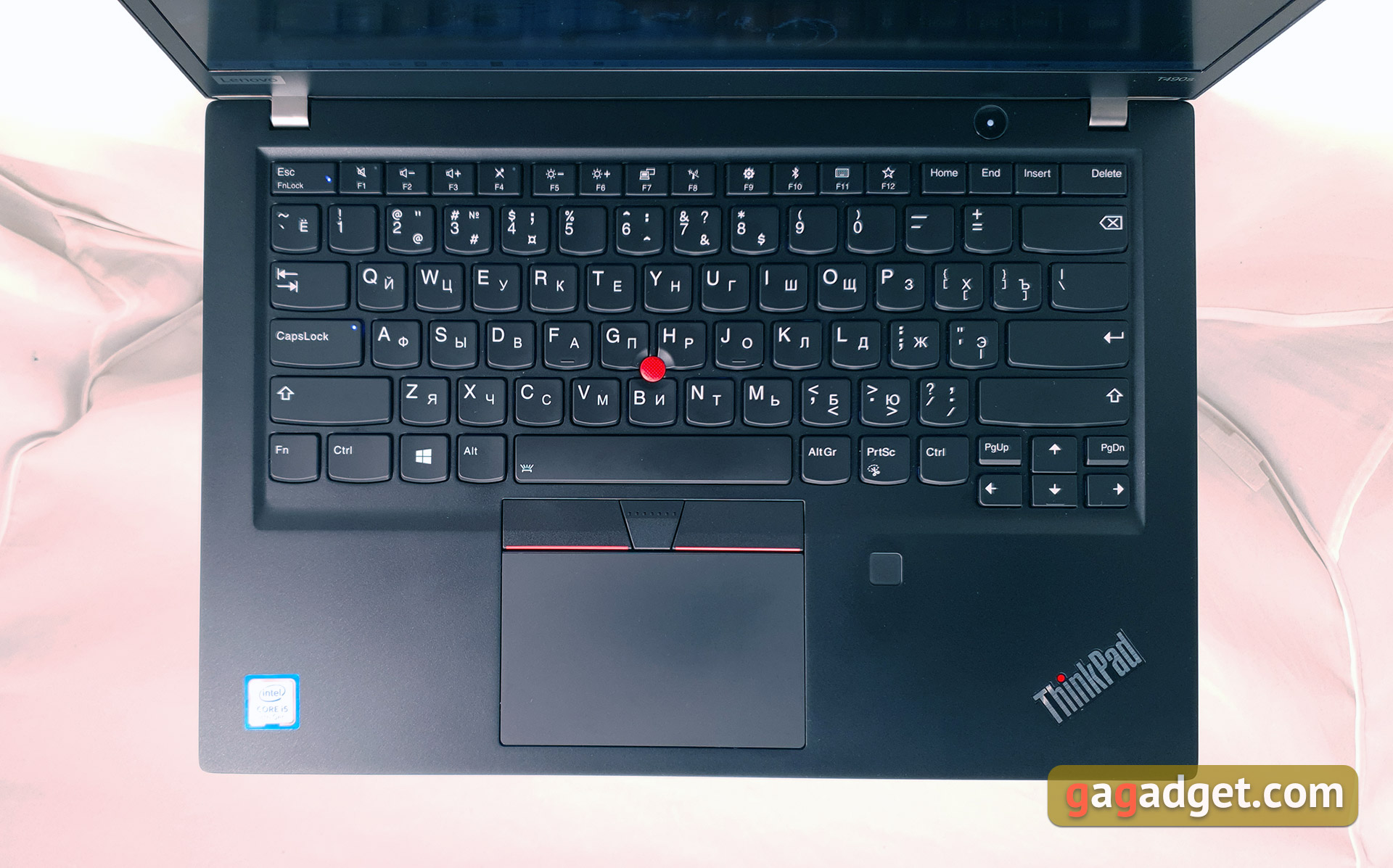 Recenzja Notebooka Lenovo ThinkPad T490s: szczery pracownik-19