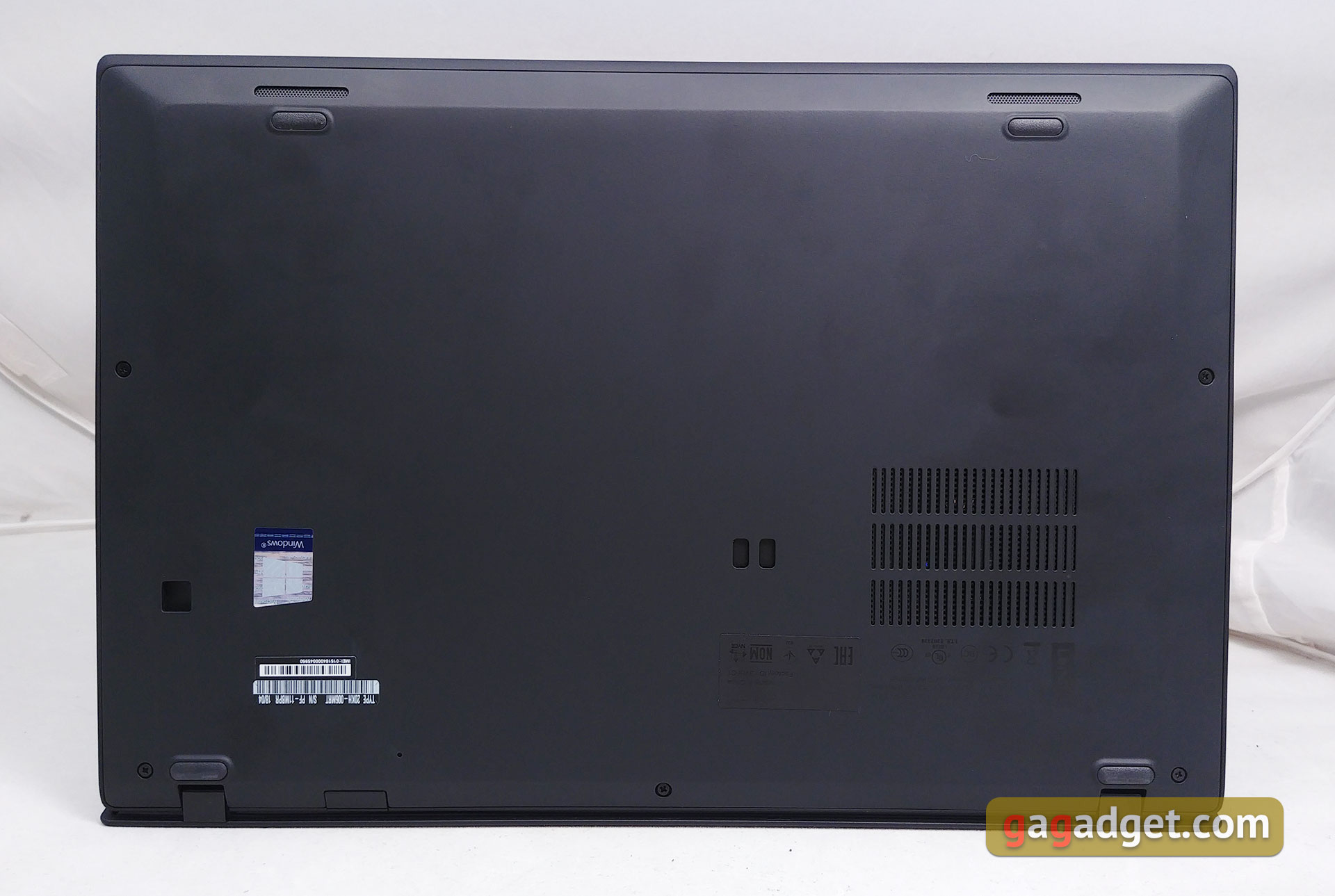 Обзор Lenovo ThinkPad X1 Carbon 6th Gen: топовый бизнес-ультрабук с HDR-экраном-17