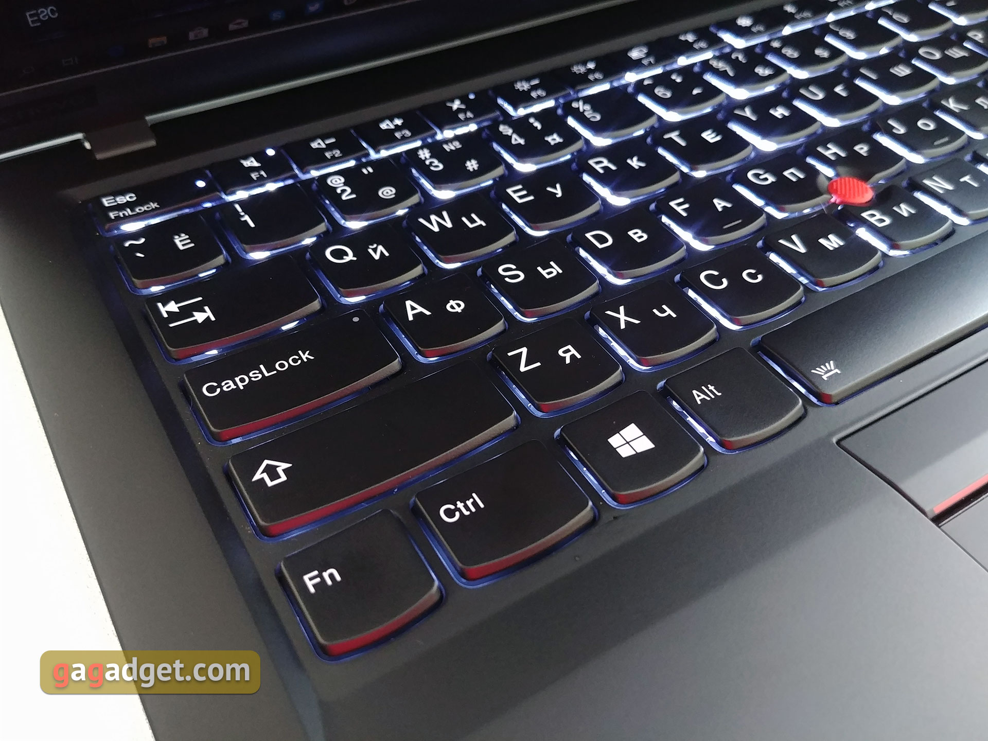 Обзор Lenovo ThinkPad X1 Carbon 6th Gen: топовый бизнес-ультрабук с HDR-экраном-32