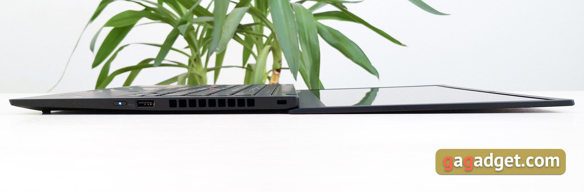 Recenzja Lenovo ThinkPad X1 Carbon 7. Gen: zaktualizowana biznes klasyka -30