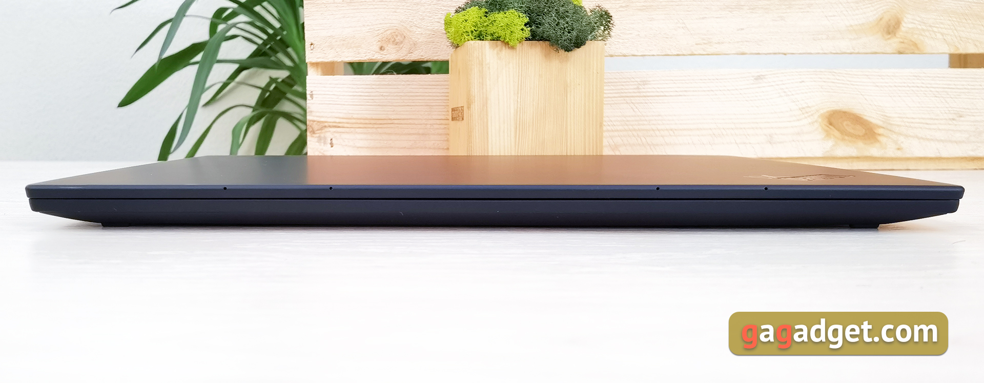 Обзор Lenovo ThinkPad X1 Carbon 8th Gen: нестареющая бизнес-классика-12