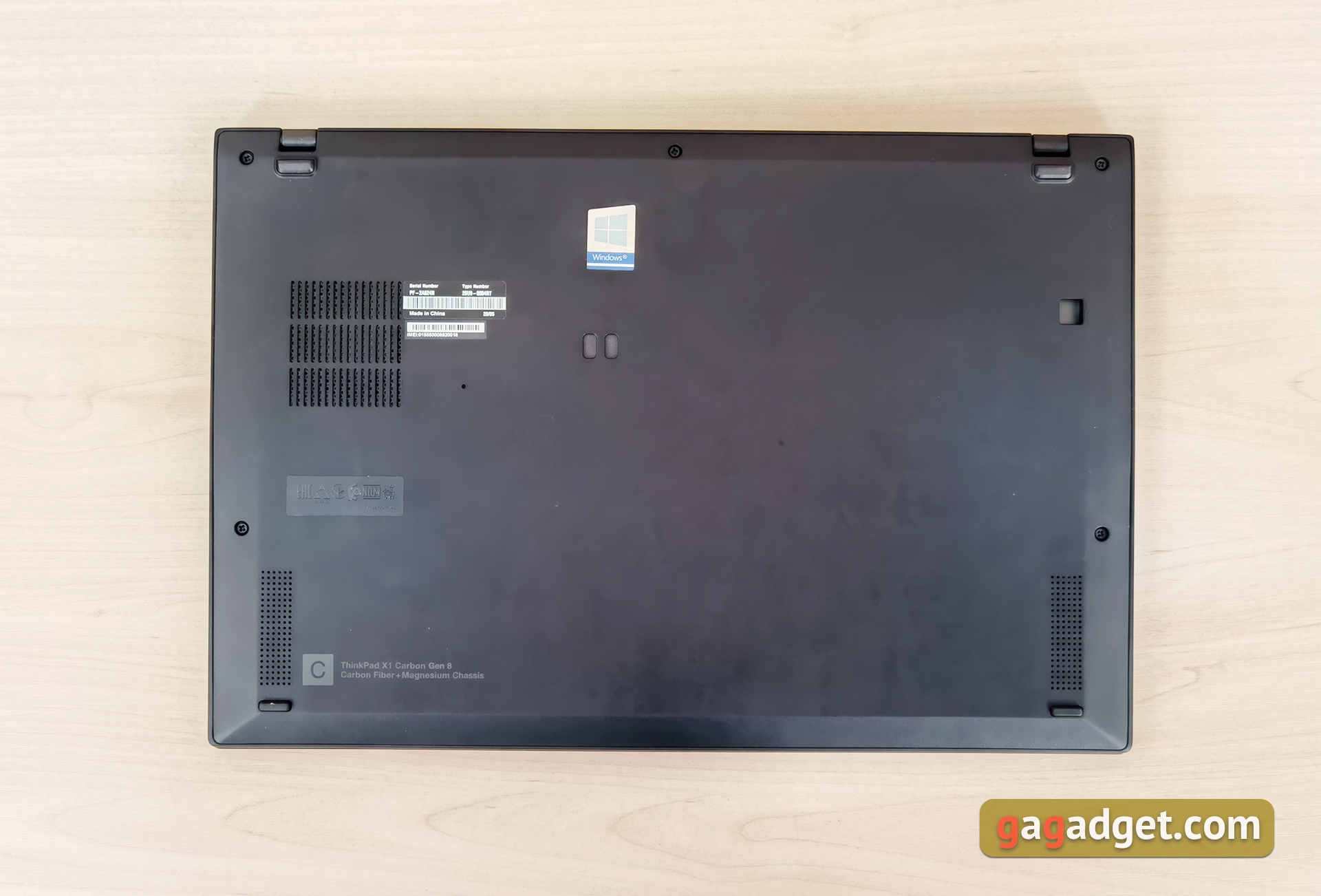 Обзор Lenovo ThinkPad X1 Carbon 8th Gen: нестареющая бизнес-классика-13
