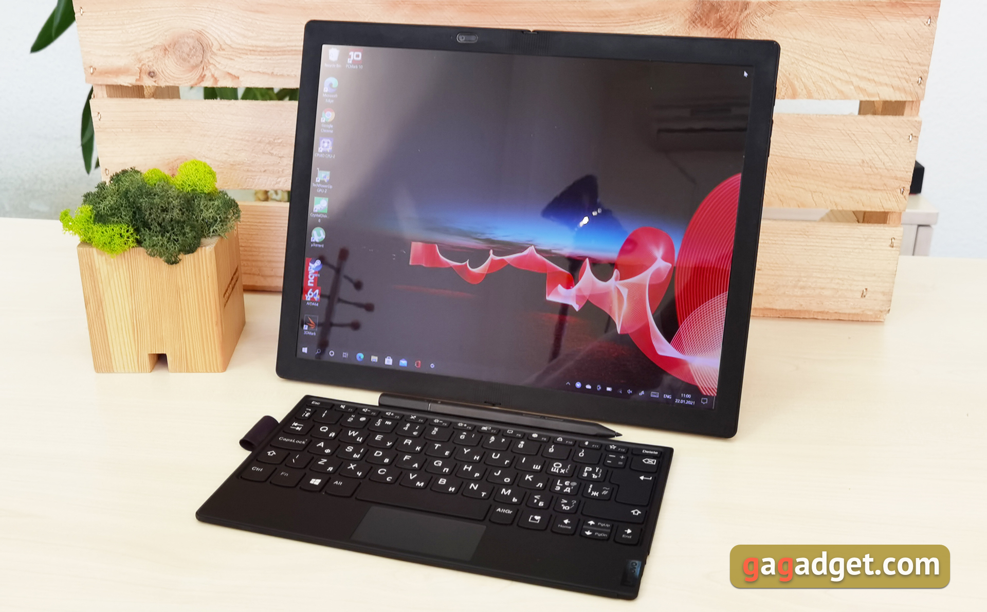 Lenovo ThinkPad X1 Fold Testbericht: Der weltweit erste tragbare PC mit faltbarem Display-8