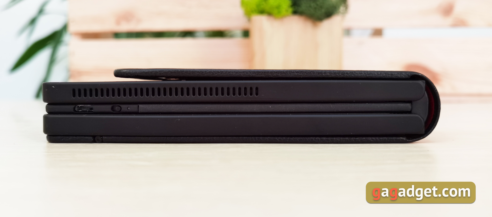 Lenovo ThinkPad X1 Fold Testbericht: Der weltweit erste tragbare PC mit faltbarem Display-18