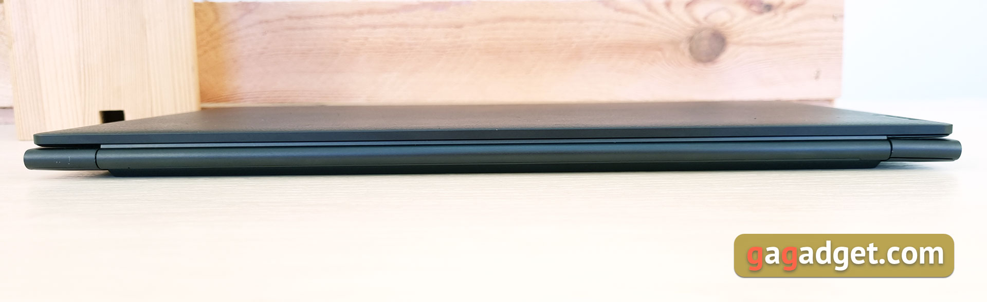 Lenovo Yoga Slim 9i Laptop Test-12