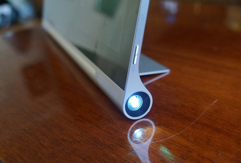 Приватный кинозал: обзор планшета Lenovo Yoga Tablet 2 Pro-3