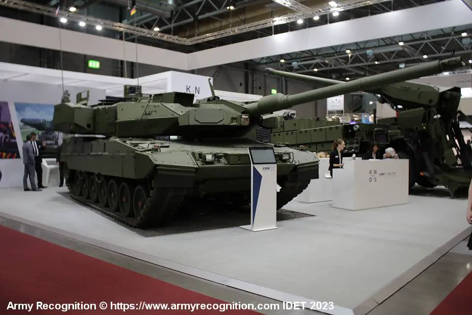 Танки Leopard 2A8 на полігоні