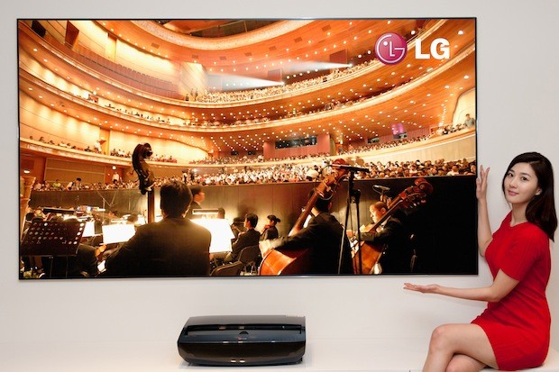 Короткофокусный лазерный проектор LG Cinema Beam появился в продаже в Корее