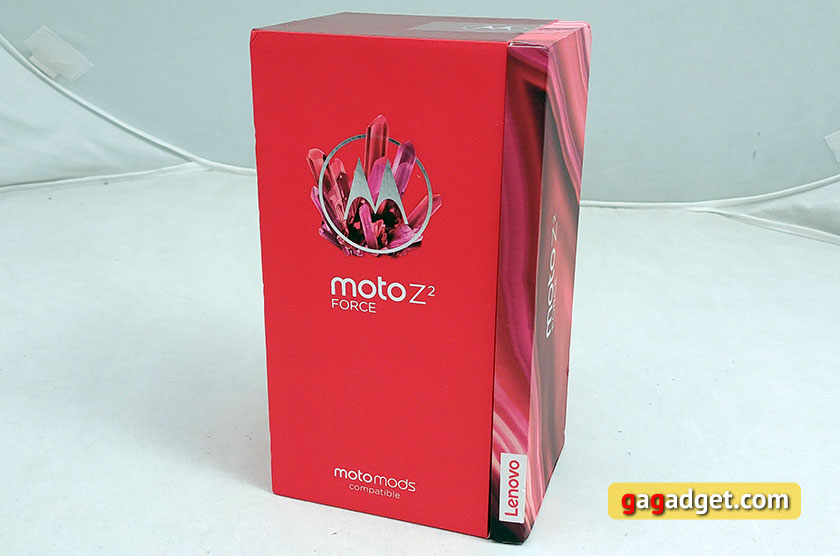 Обзор Moto Z2 Force: флагманский смартфон с небьющимся экраном-3