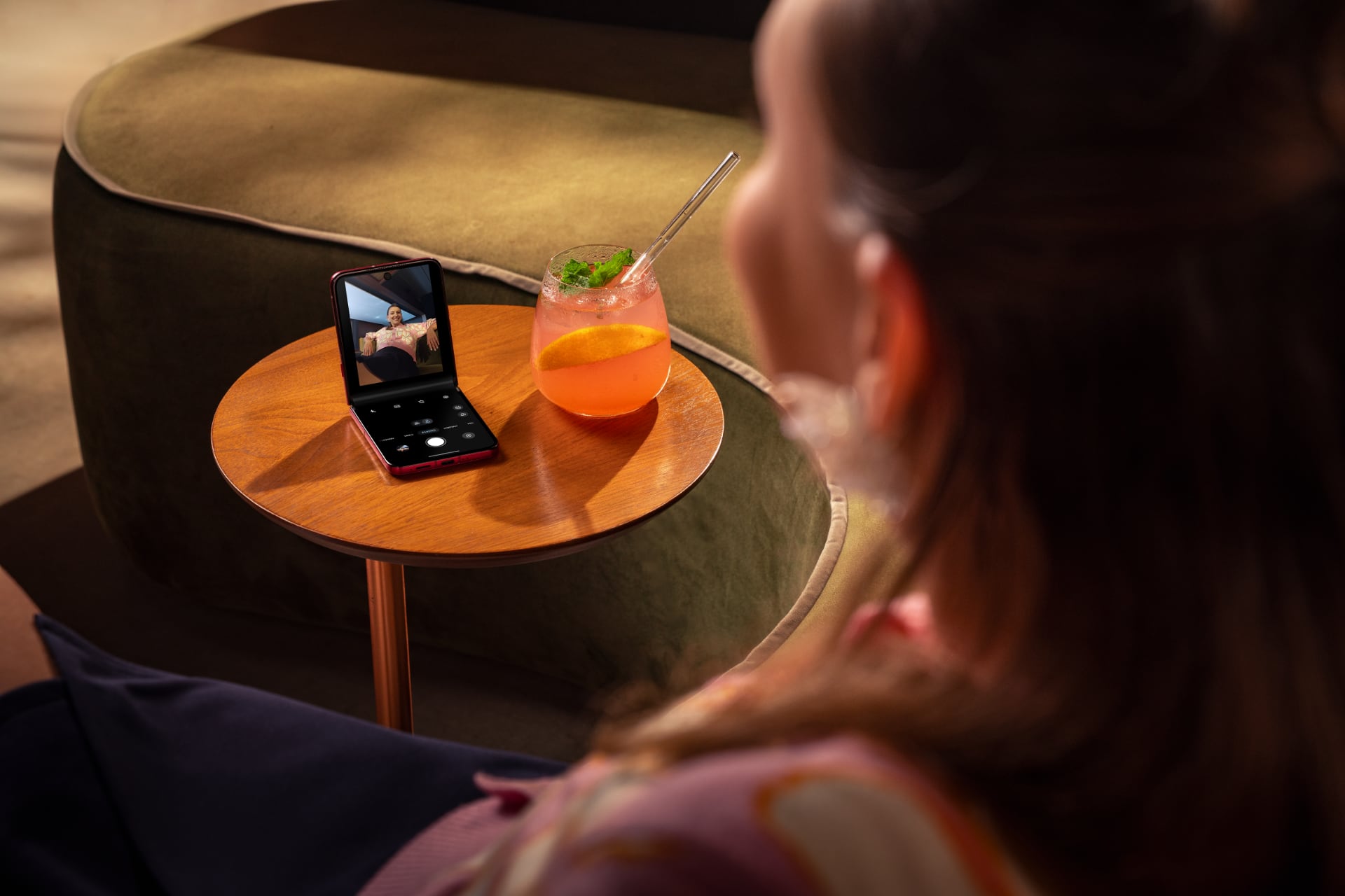 Motorola Razr 60 Ultra в зеленом цвете