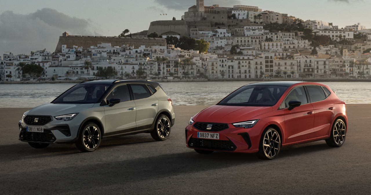 Новые модели Seat Arona и Ibiza на дороге