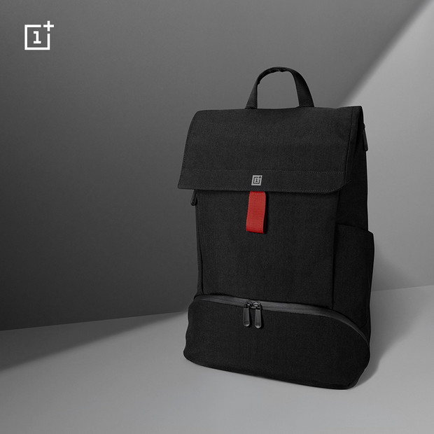 oneplus-explorer-backpack-2.jpg