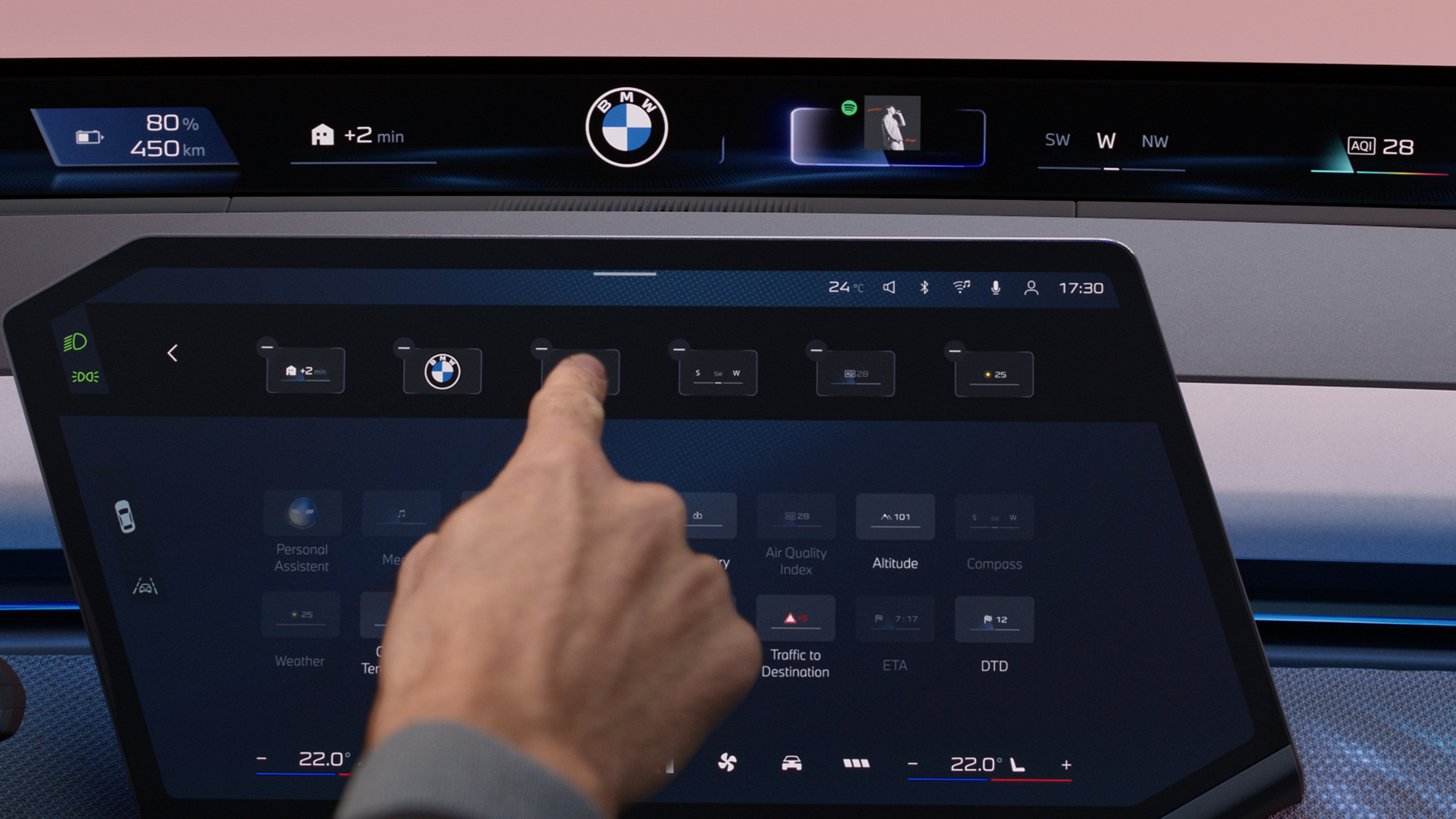 BMW Panoramic iDrive: Personalising BMW Panoramic Vision. Photo: BMW