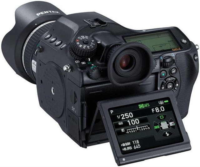 Ricoh анонсировала среднеформатную камеру Pentax 645Z-2