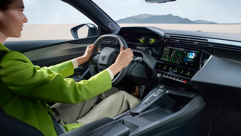 Peugeot sta lavorando a Hypersquare, un volante per auto di nuova generazione con touchpad e funzionalità aggiuntive-2