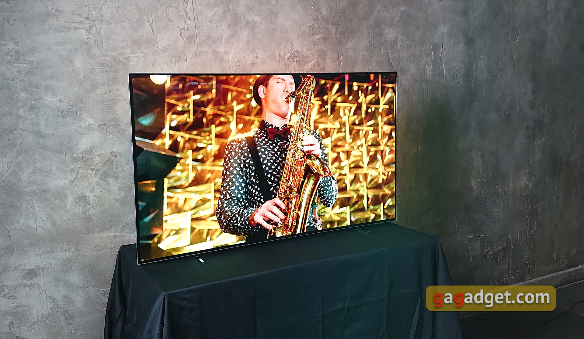 Огляд Philips 55OLED803: флагманський 4K OLED-телевізор на Android TV-22