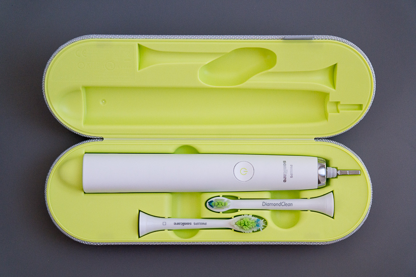 A new experience. Philips Sonicare DiamondClean toothbrush review-4