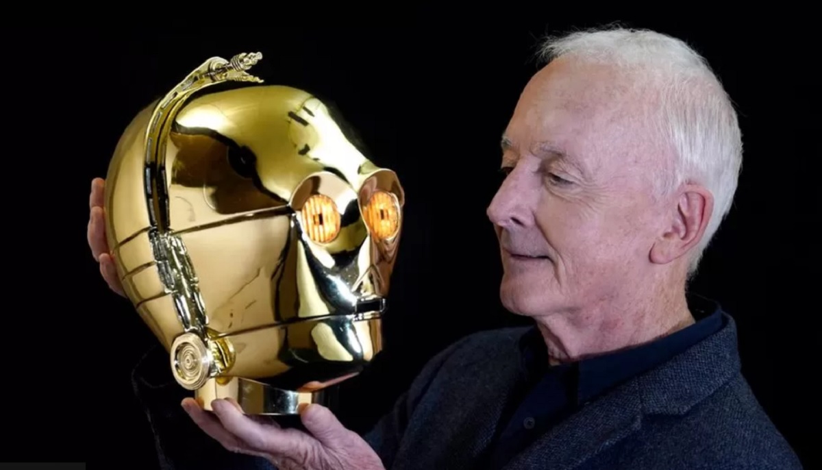The head of C-3PO from the Star Wars film saga sold at auction for $843,000. Actor Anthony Daniels, who played the role of the droid, parted with a collection of iconic props