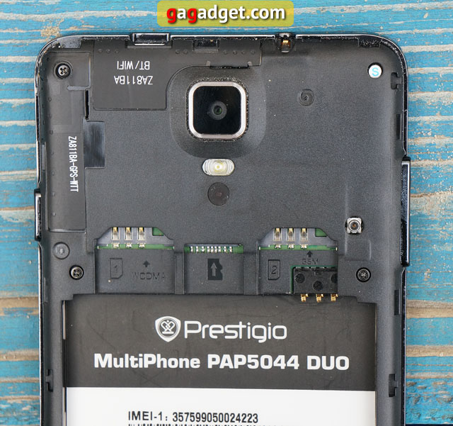 Обзор Prestigio MultiPhone 5044 Duo-12