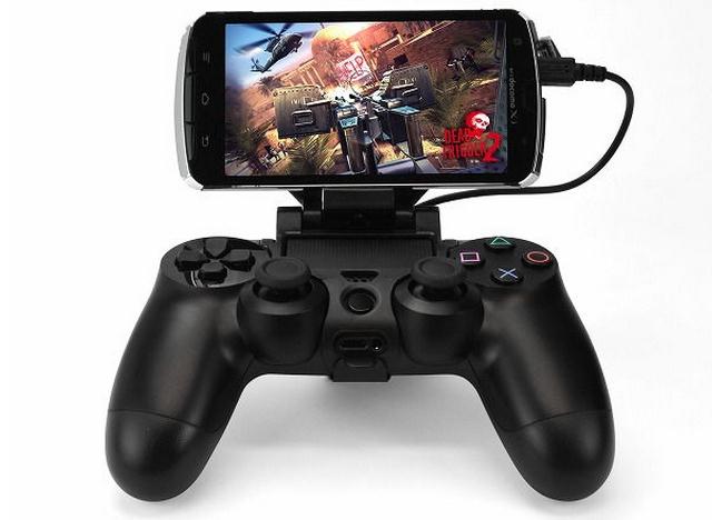 Аксессуар для подключения геймпада DualShock 4 к смартфону