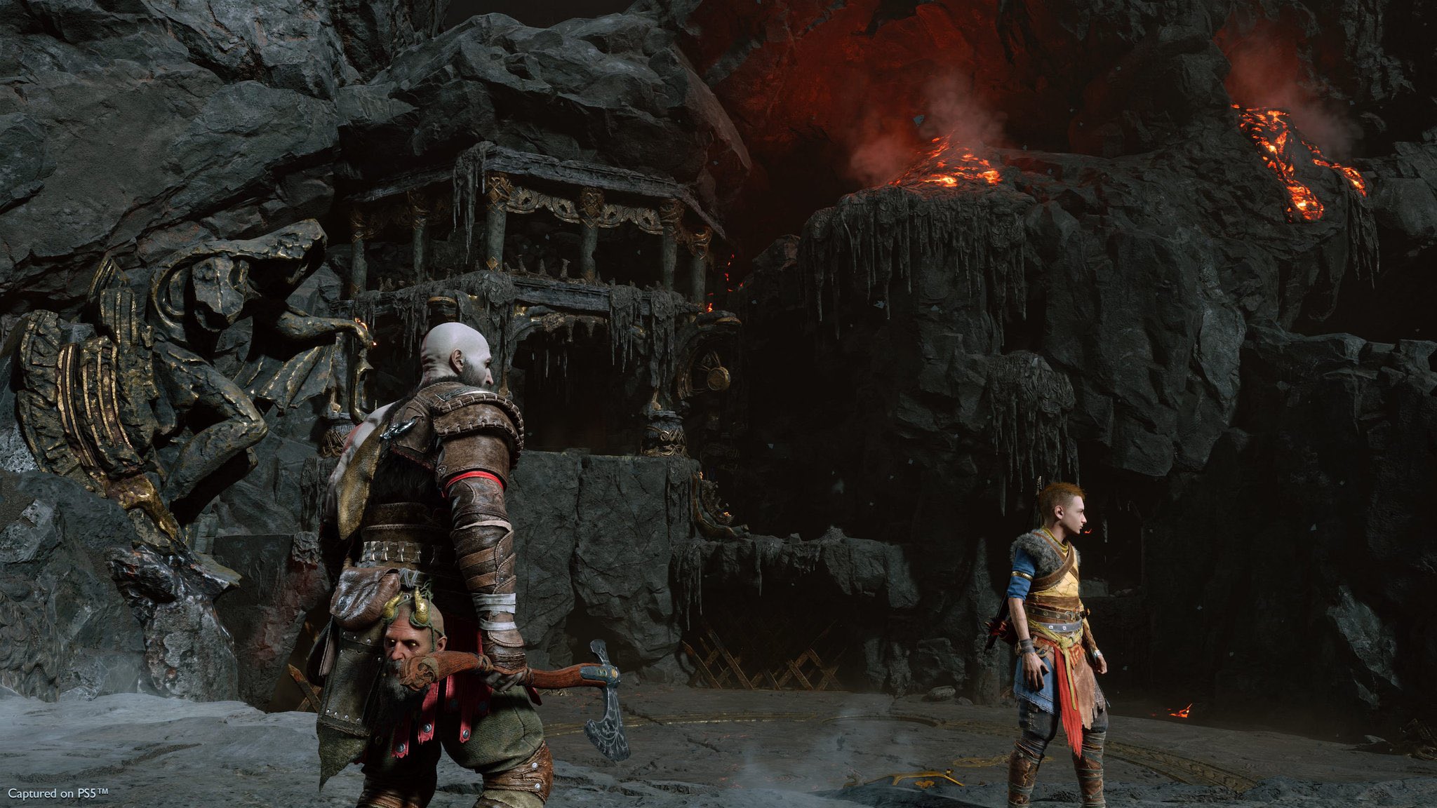Арт-директор God of War: Ragnarok опубликовал новые скриншоты игры. На них Кратос и Атрей путешествуют по Девяти Мирам-5