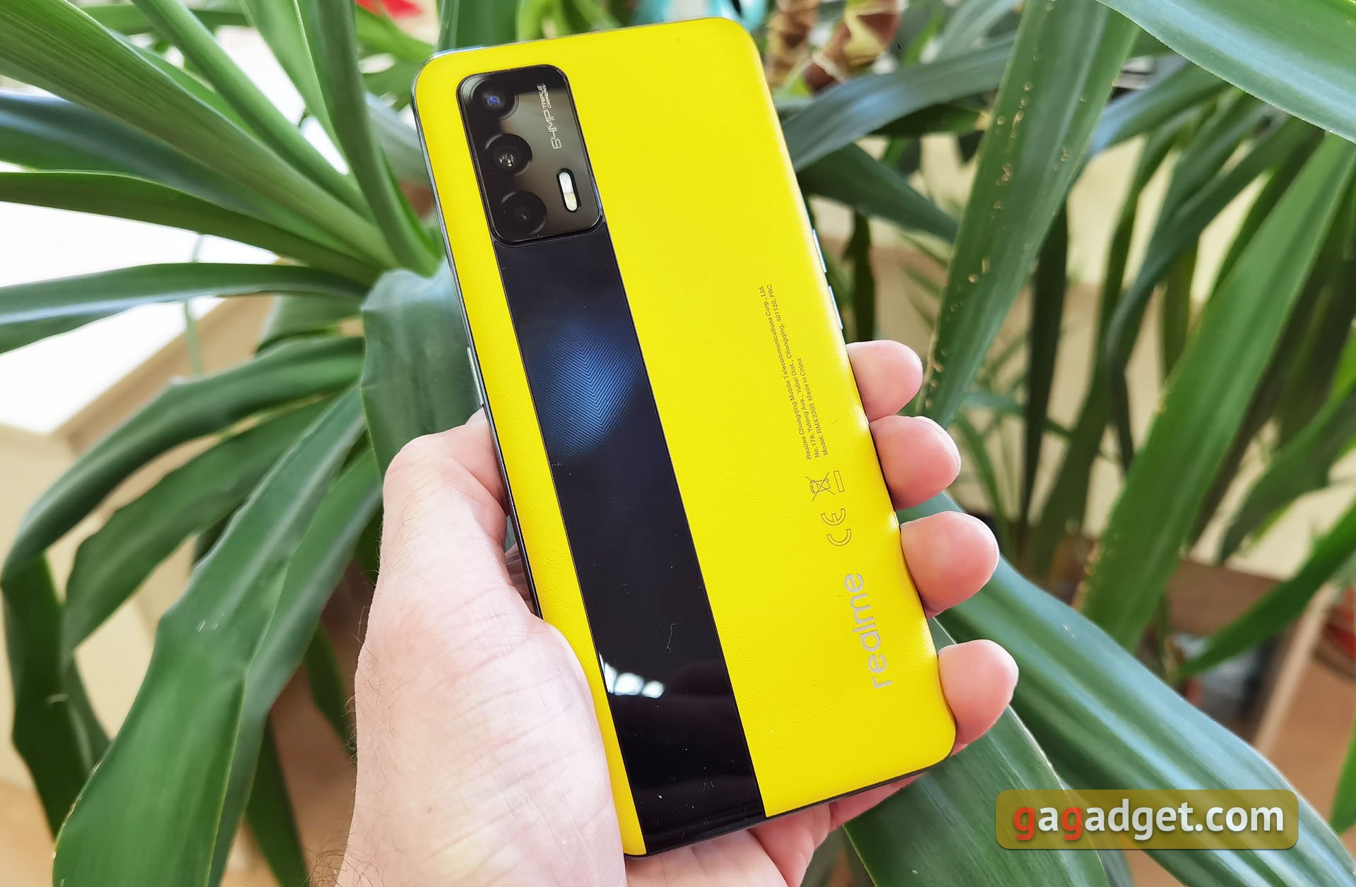 Realme GT Review: the Most Affordable Smartphone with Flagship Snapdragon 888 Processor-6