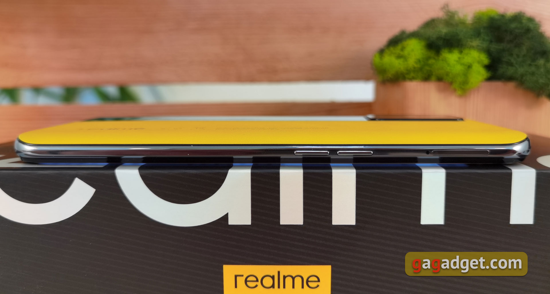 Обзор realme GT: самый доступный смартфон с флагманским процессором Snapdragon 888-10
